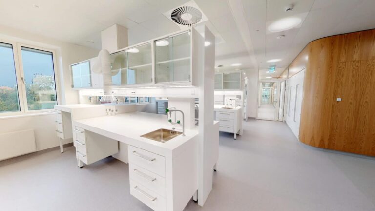 Extraction arms for AU Health, Aarhus Universitet