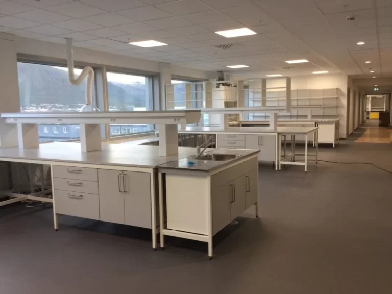 Extraction arms for TosLab in Tromsø, Norway